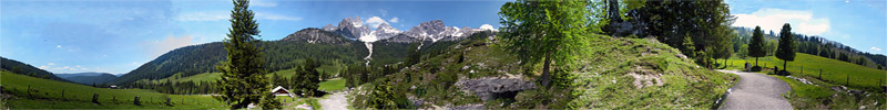 Bischofsm&uuml;tze Mountain panorama - click to open it in a new window